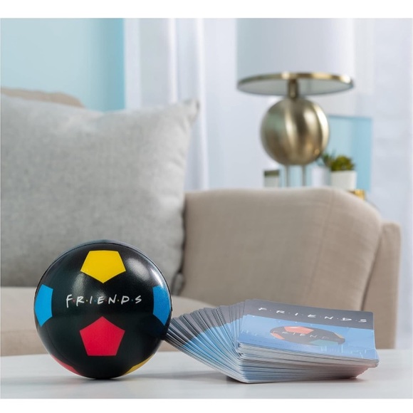 Friends -The One With The Ball Party Game - NIB - Picture 3 of 6